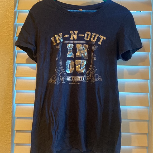 In-N-Out Burger T-shirt bundle - Picture 6 of 10